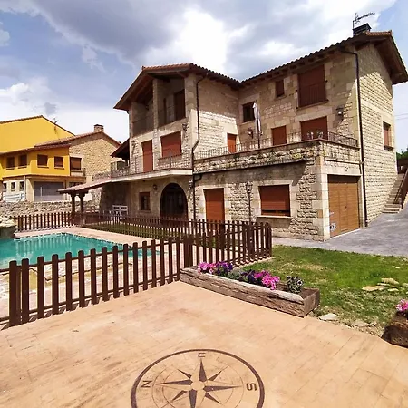 Camino Del Pinar بيت للعطل كوينتانار دي لا سييرا