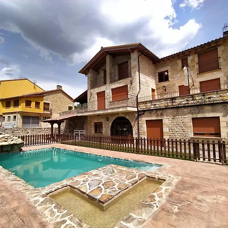 Camino Del Pinar بيت للعطل