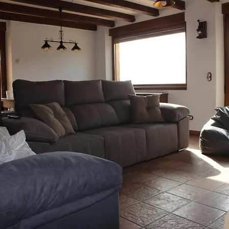 Camino Del Pinar Casa de Férias *