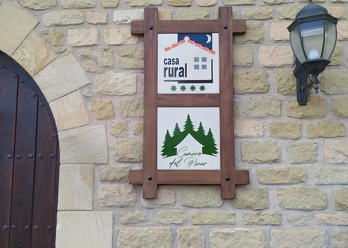 Camino Del Pinar * كوينتانار دي لا سييرا